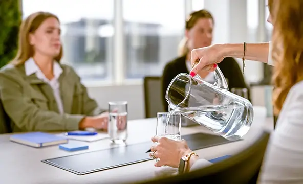 <img width="200" alt="Reasons business office glass water 2" src="https://www.culligan.se/wp-content/themes/culligan-emea/img/four-reasons-module//reasons-business-office-glass-water-2.webp" /> Reasons business office glass water 2