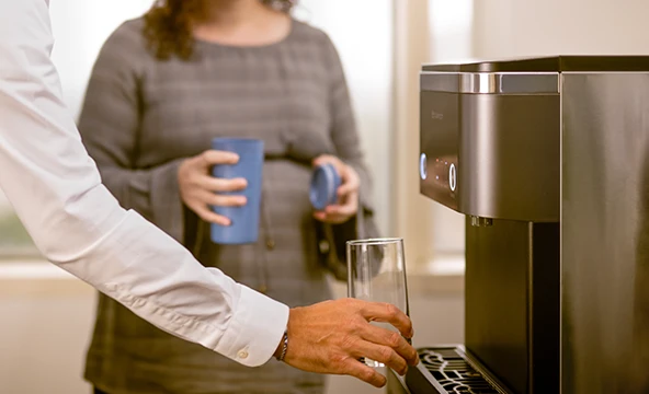 <img width="200" alt="Reasons office water cooler mains 4" src="https://www.culligan.se/wp-content/themes/culligan-emea/img/four-reasons-module//reasons-office-water-cooler-mains-4.webp" /> Reasons office water cooler mains 4